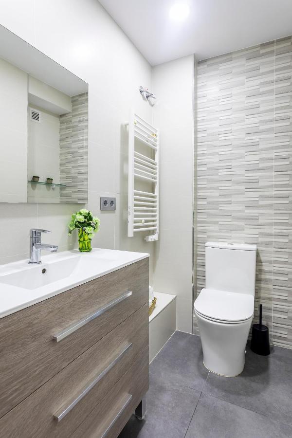Precioso Piso Moderno: Terraza, A/C, Netflix, Wifi Διαμέρισμα Βαλένθια Εξωτερικό φωτογραφία